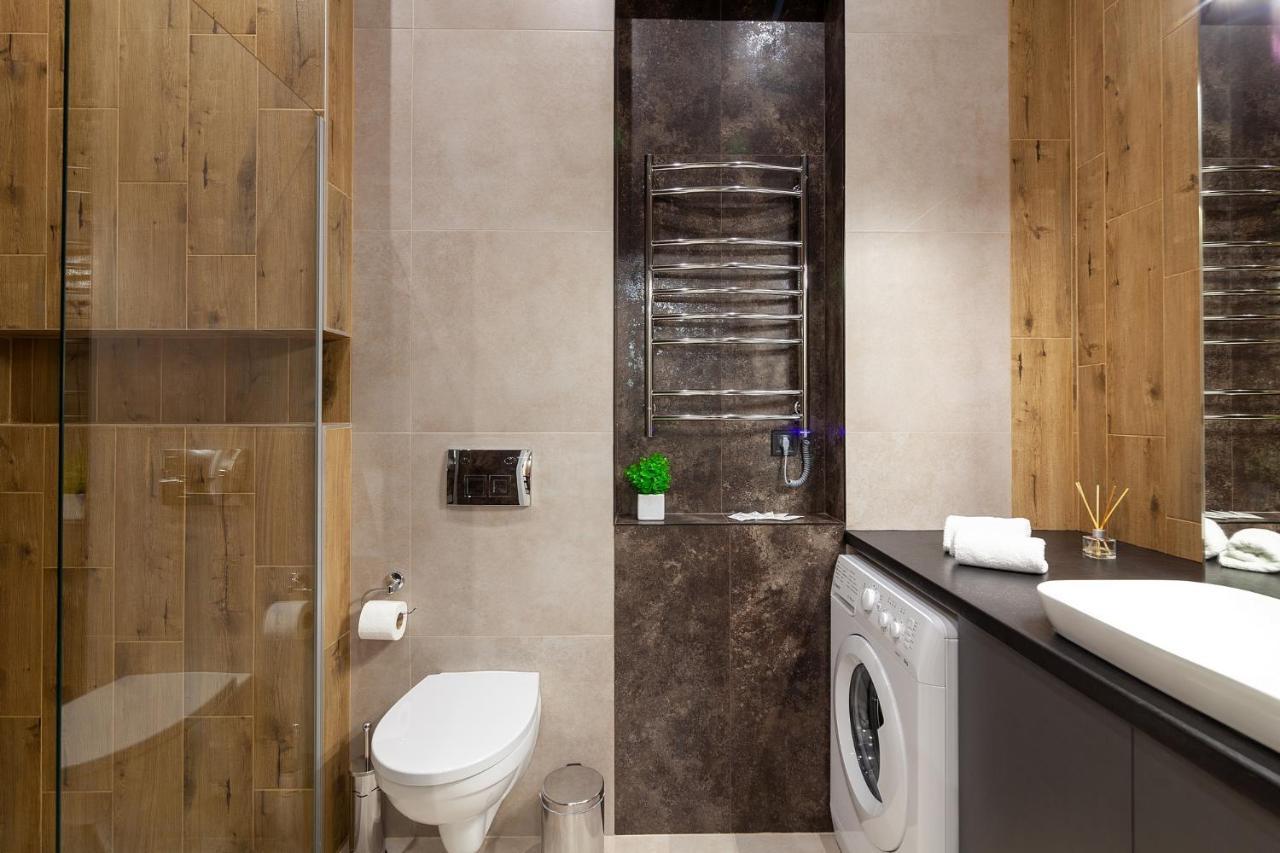 Royal Apartment On Leontovicha 7/2 Lviv Bagian luar foto